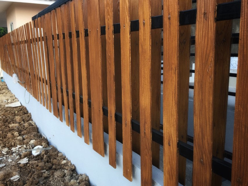 lap-panel-fencing-contractor-in-watford-hertfordshire